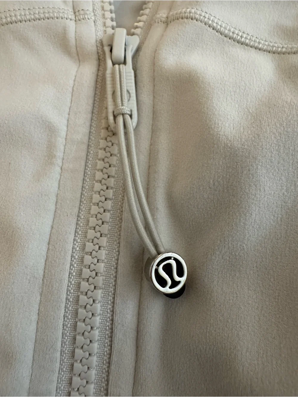 Lululemon Define Jacket Size 2 Light Cream Color Full Zip Excellent Condition